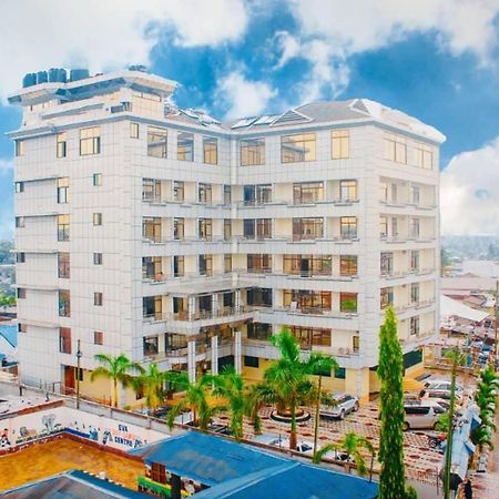 Nefaland Hotel Dar es Salaam Buitenkant foto